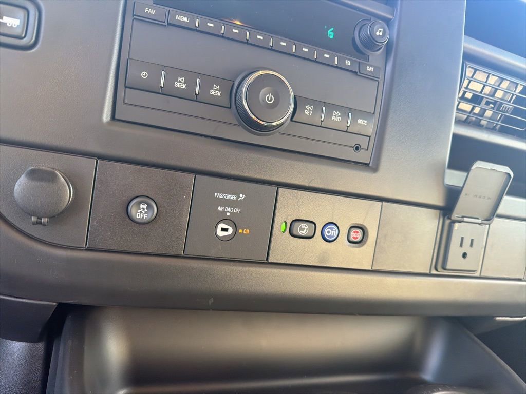 New 2025 Chevrolet Express 2500 Work Van w/ Driver Convenience Package image 13