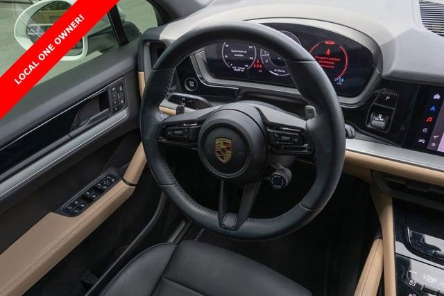 Used 2024 Porsche Cayenne image 25