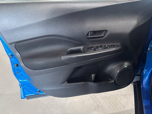 Used 2022 Nissan Kicks S FWD image 11