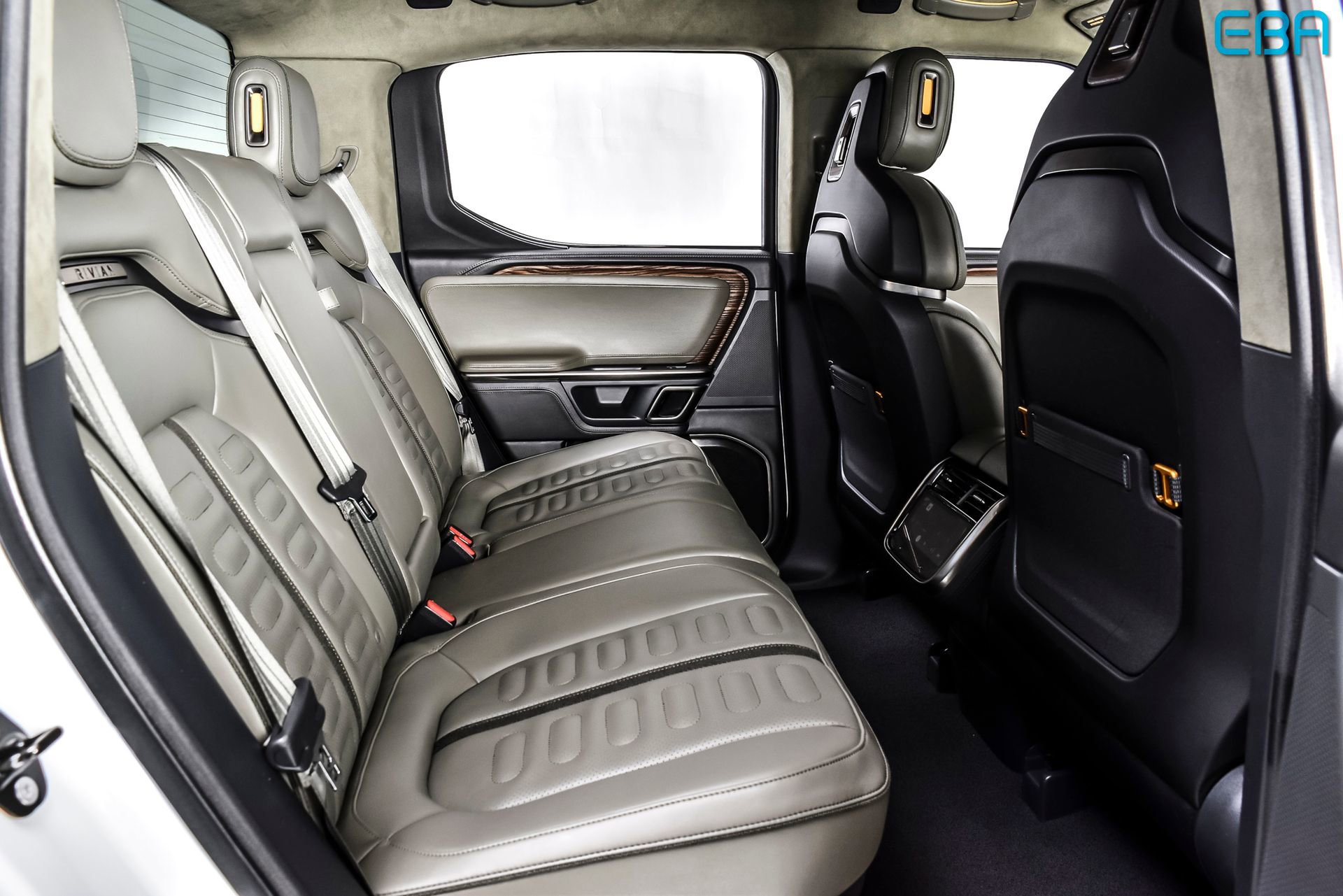 Used 2022 Rivian R1T Adventure AWD/4WD image 22