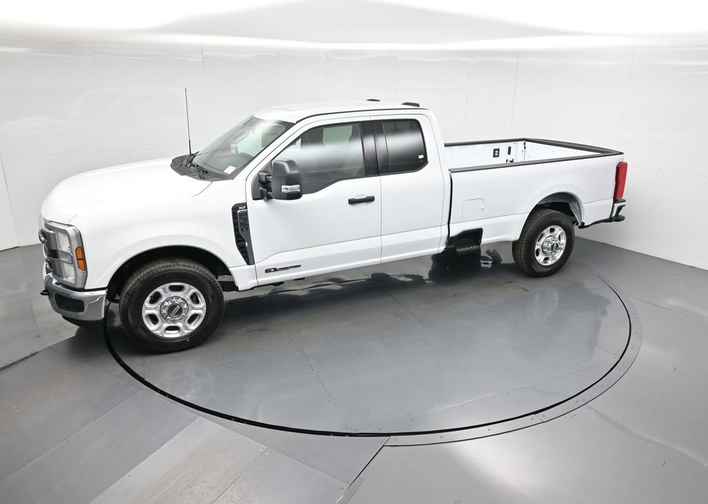 New 2026 Ford F350 XLT image 37