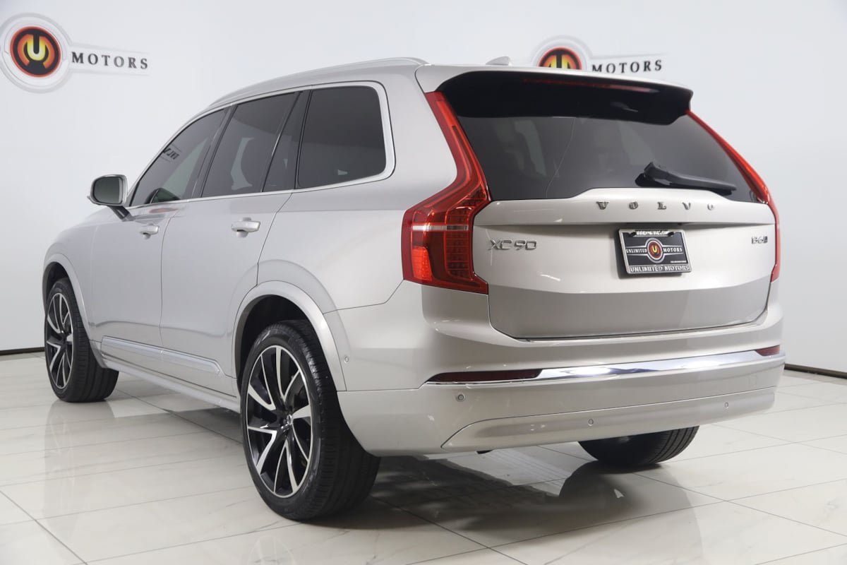 Used 2024 Volvo XC90 B6 Plus w/ Protection Package Premier AWD/4WD image 4