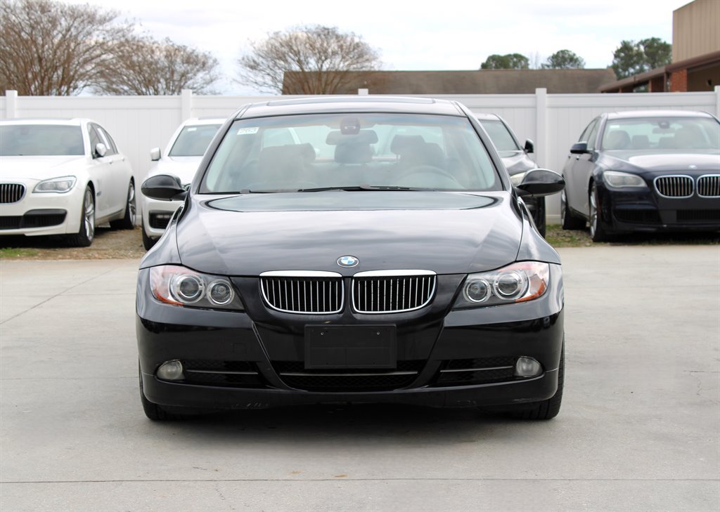Used 2006 BMW 330i Sedan RWD image 2