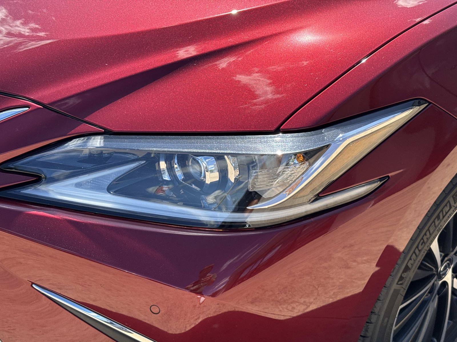 Used 2024 Lexus ES 350 w/ Premium Package FWD image 9