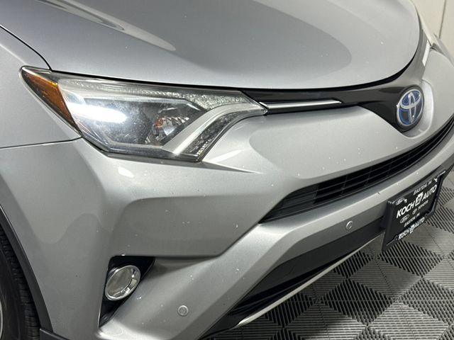 Used 2018 Toyota RAV4 XLE w/ Convenience Package AWD/4WD image 12