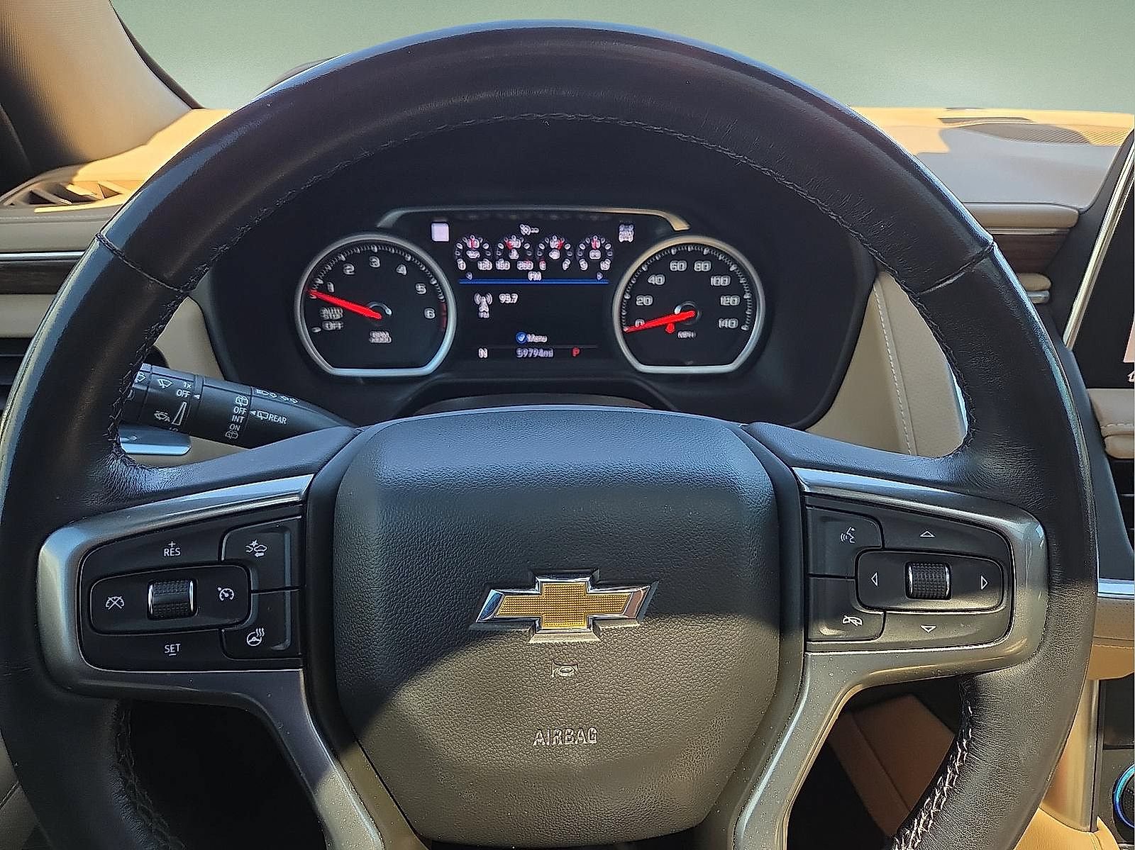 Used 2021 Chevrolet Tahoe Premier w/ Premium Package AWD/4WD image 4