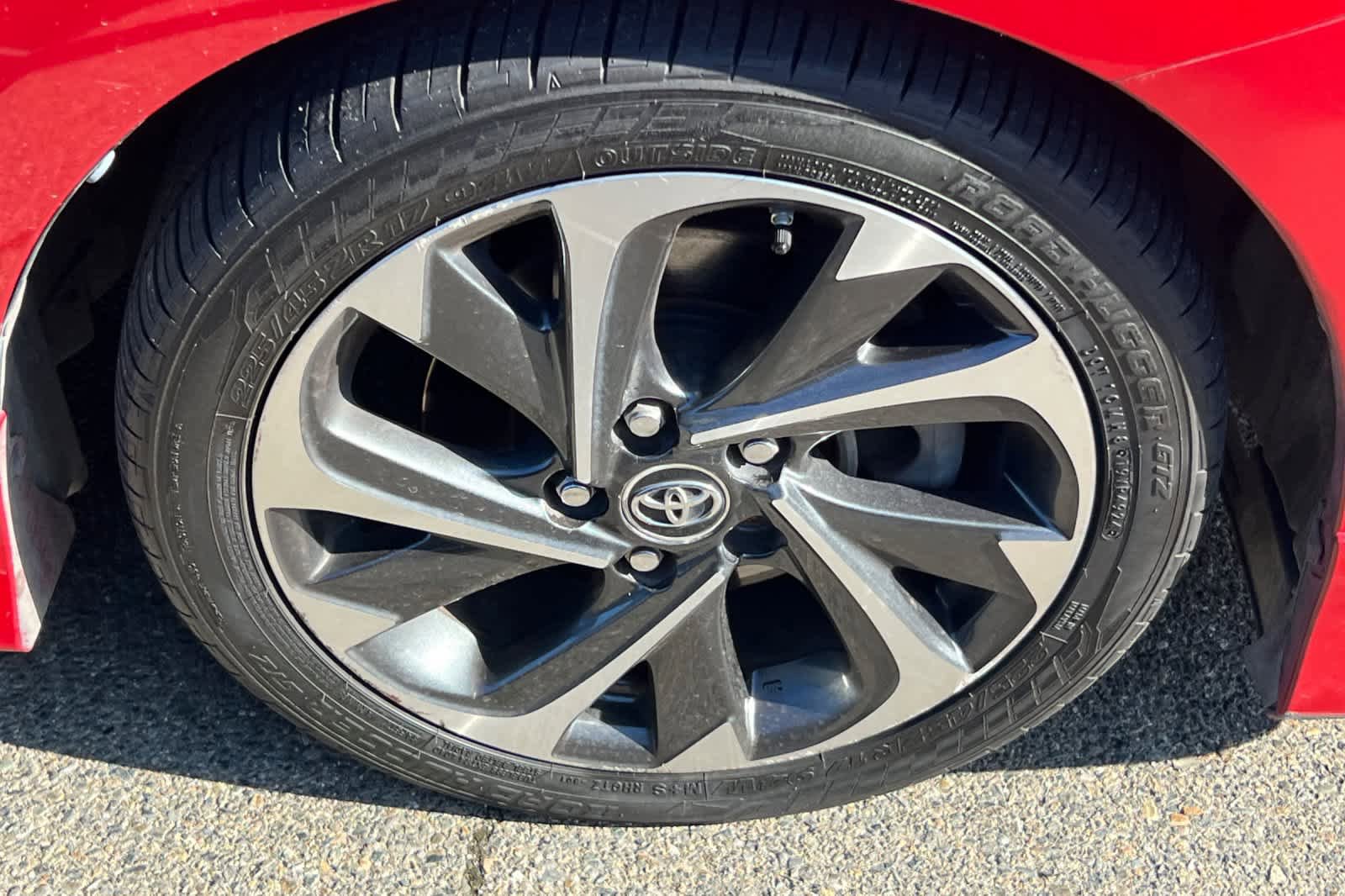 Used 2018 Toyota Corolla iM w/ Carpet Mat Package (TMS) FWD image 15