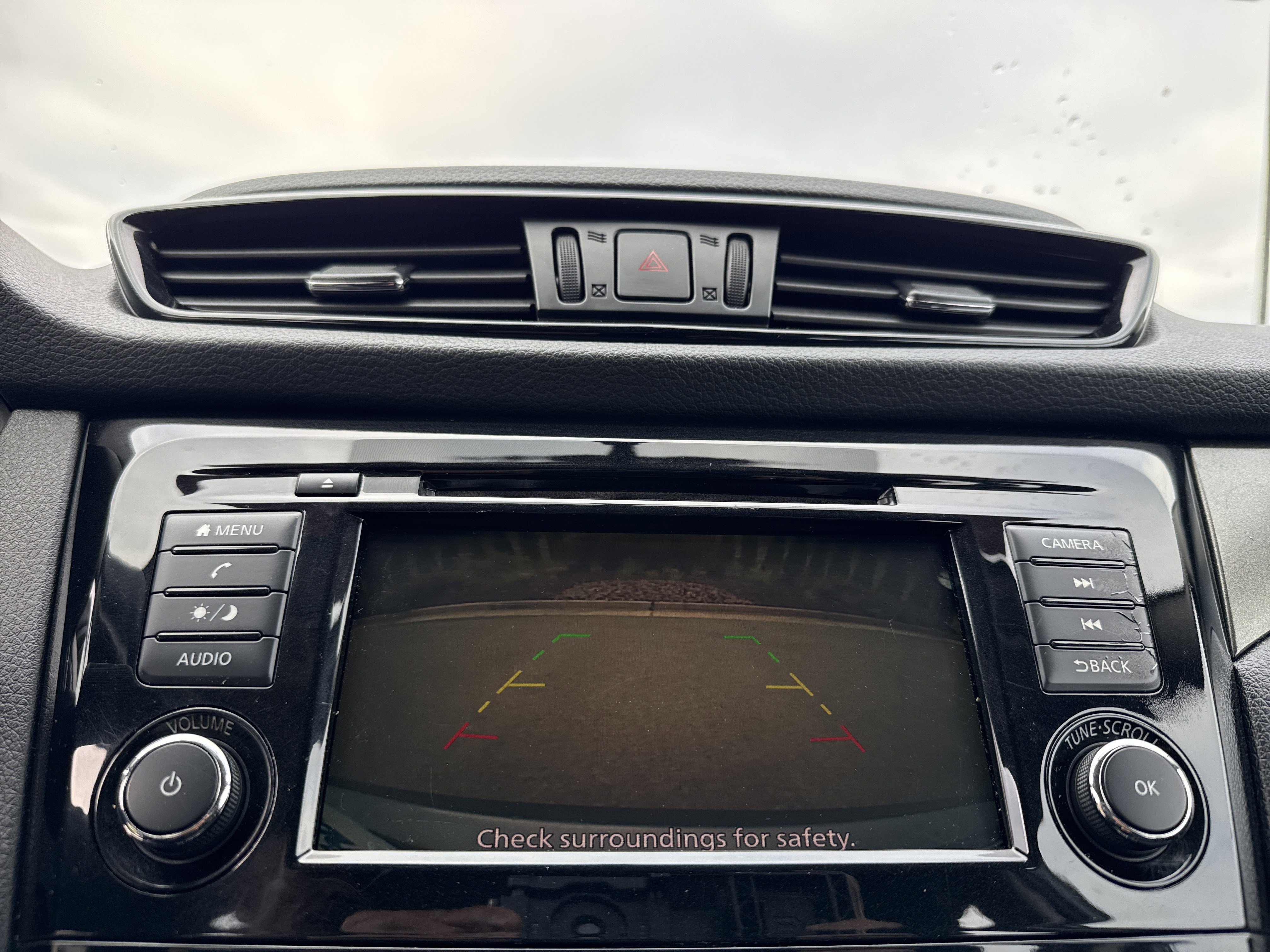 Used 2019 Nissan Rogue Sport S image 23