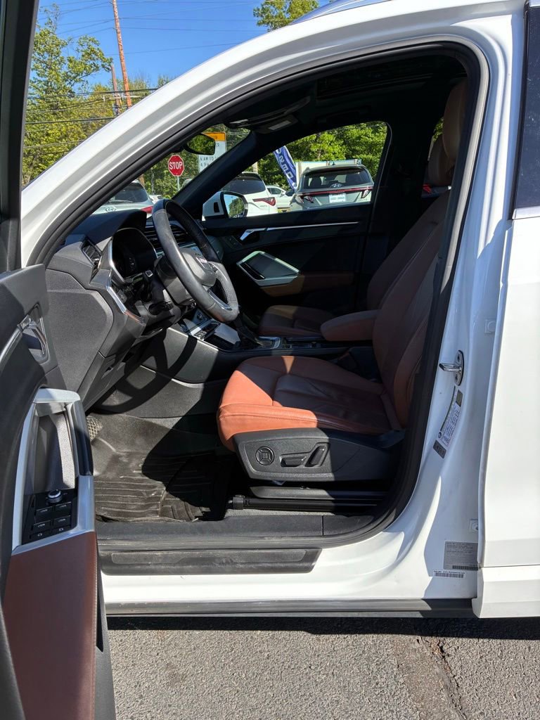 Used 2020 Audi Q3 2.0T Premium Plus AWD/4WD image 24