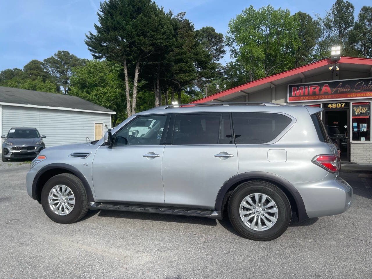 Used 2018 Nissan Armada SV w/ Driver Package RWD image 7