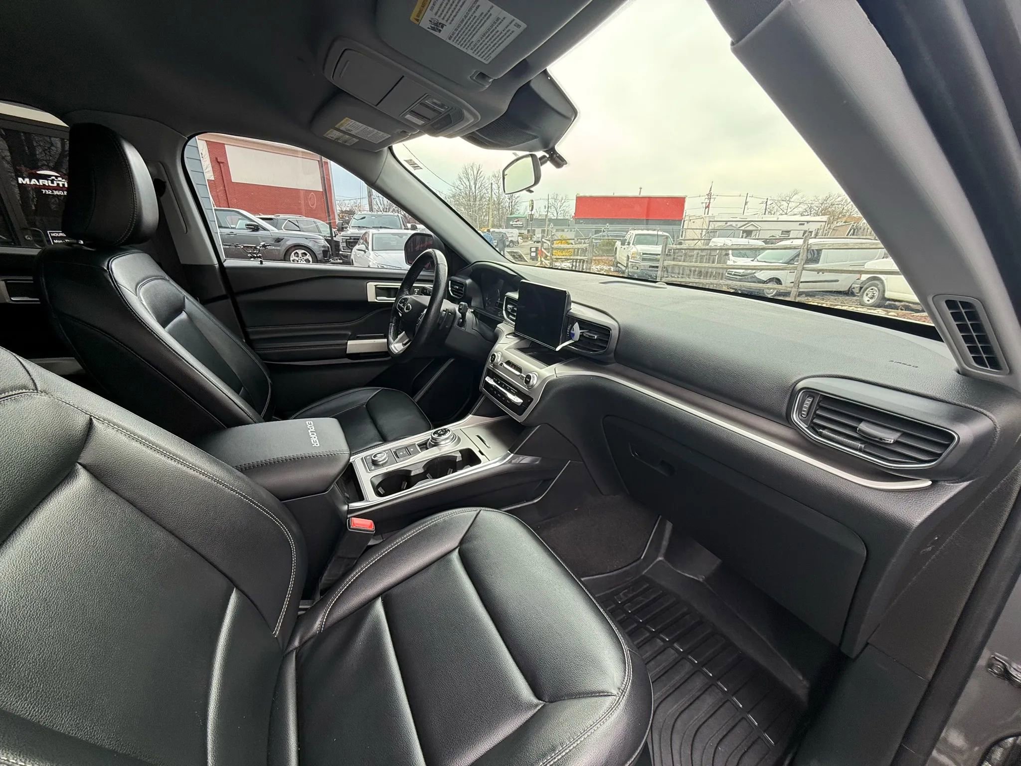 Used 2021 Ford Explorer XLT w/ Equipment Group 202A image 32