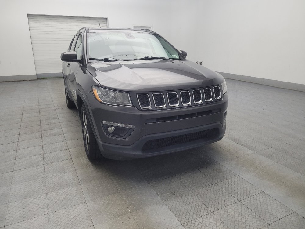 Used 2017 Jeep Compass Latitude w/ Popular Equipment Group FWD image 13