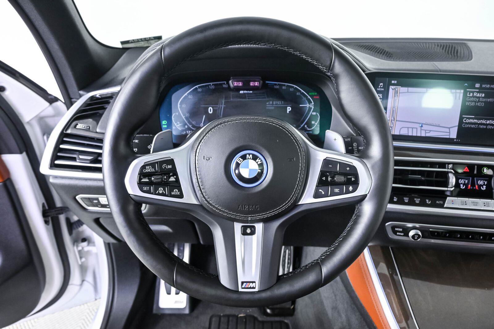 Used 2022 BMW X5 xDrive45e w/ M Sport Package AWD/4WD image 8
