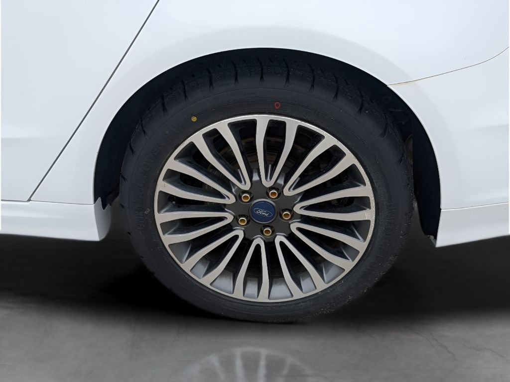 Used 2018 Ford Fusion Titanium AWD/4WD image 3
