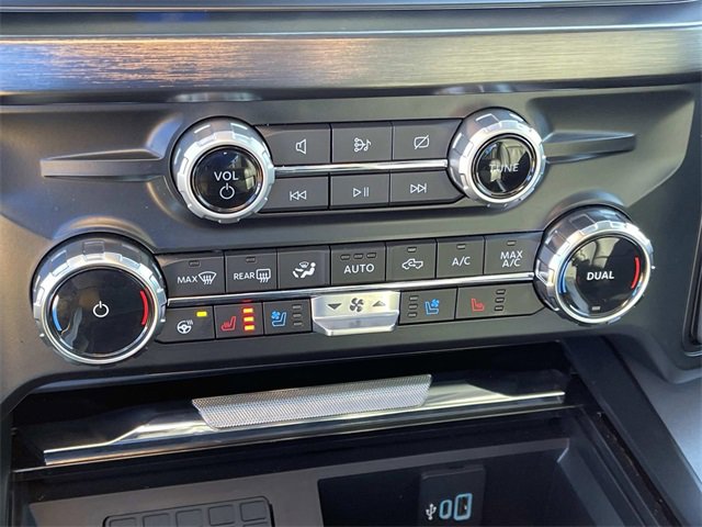 Certified 2024 Ford F250 Lariat w/ Lariat Ultimate Package image 34