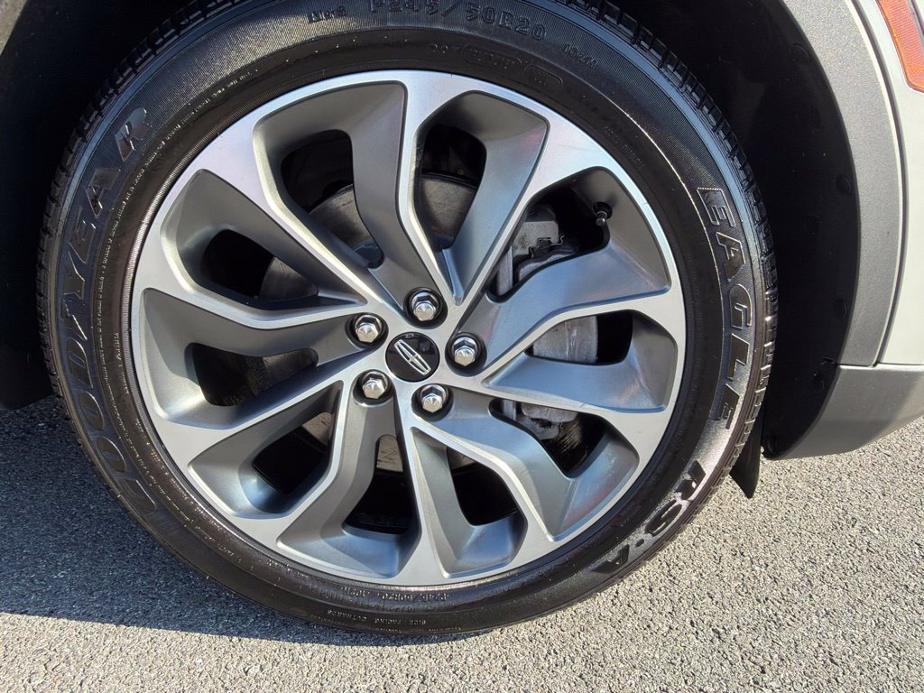Used 2023 Lincoln Nautilus Reserve AWD/4WD image 37