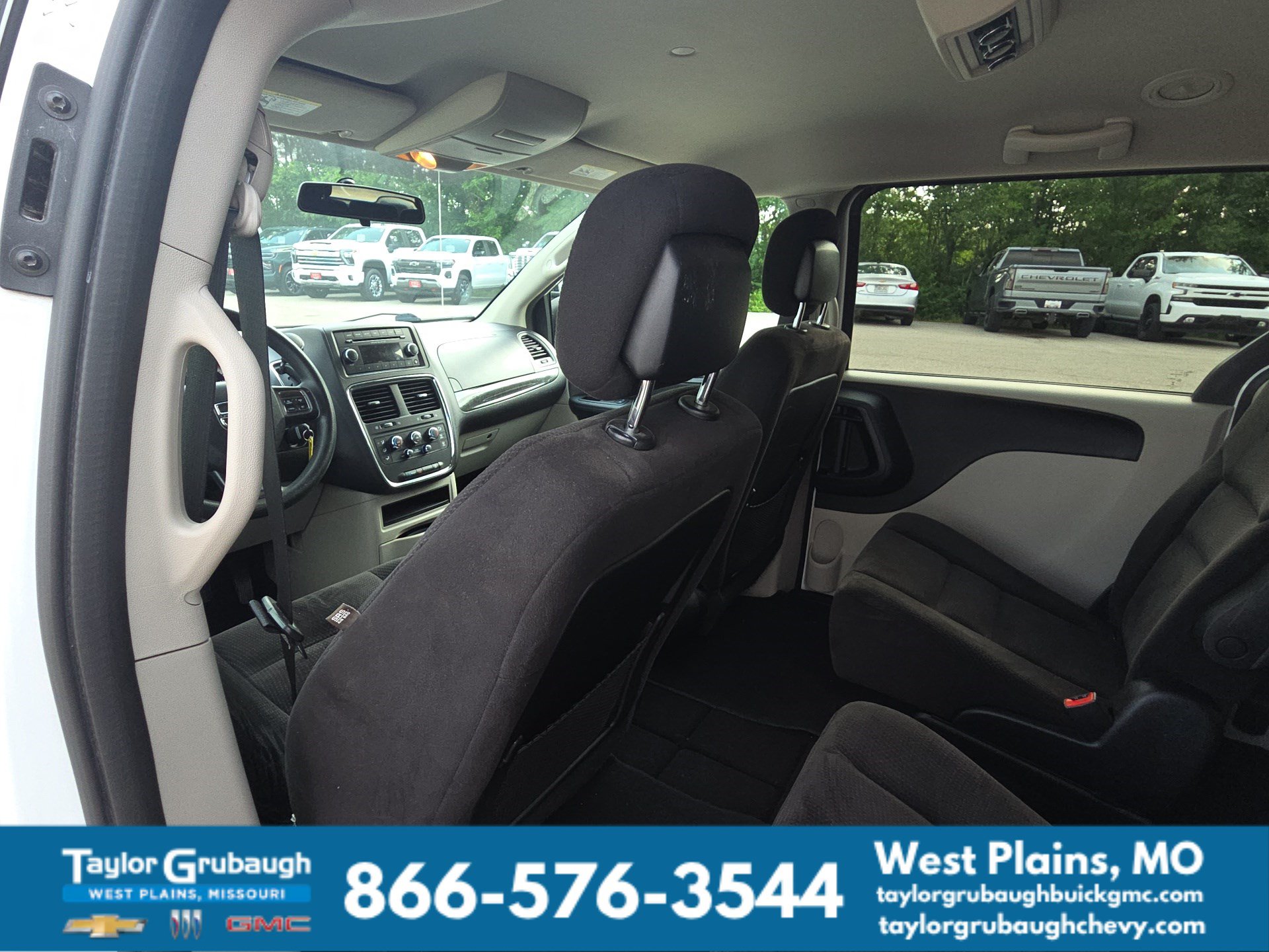 Used 2014 Dodge Grand Caravan SE w/ Quick Order Package 29E SE FWD image 26