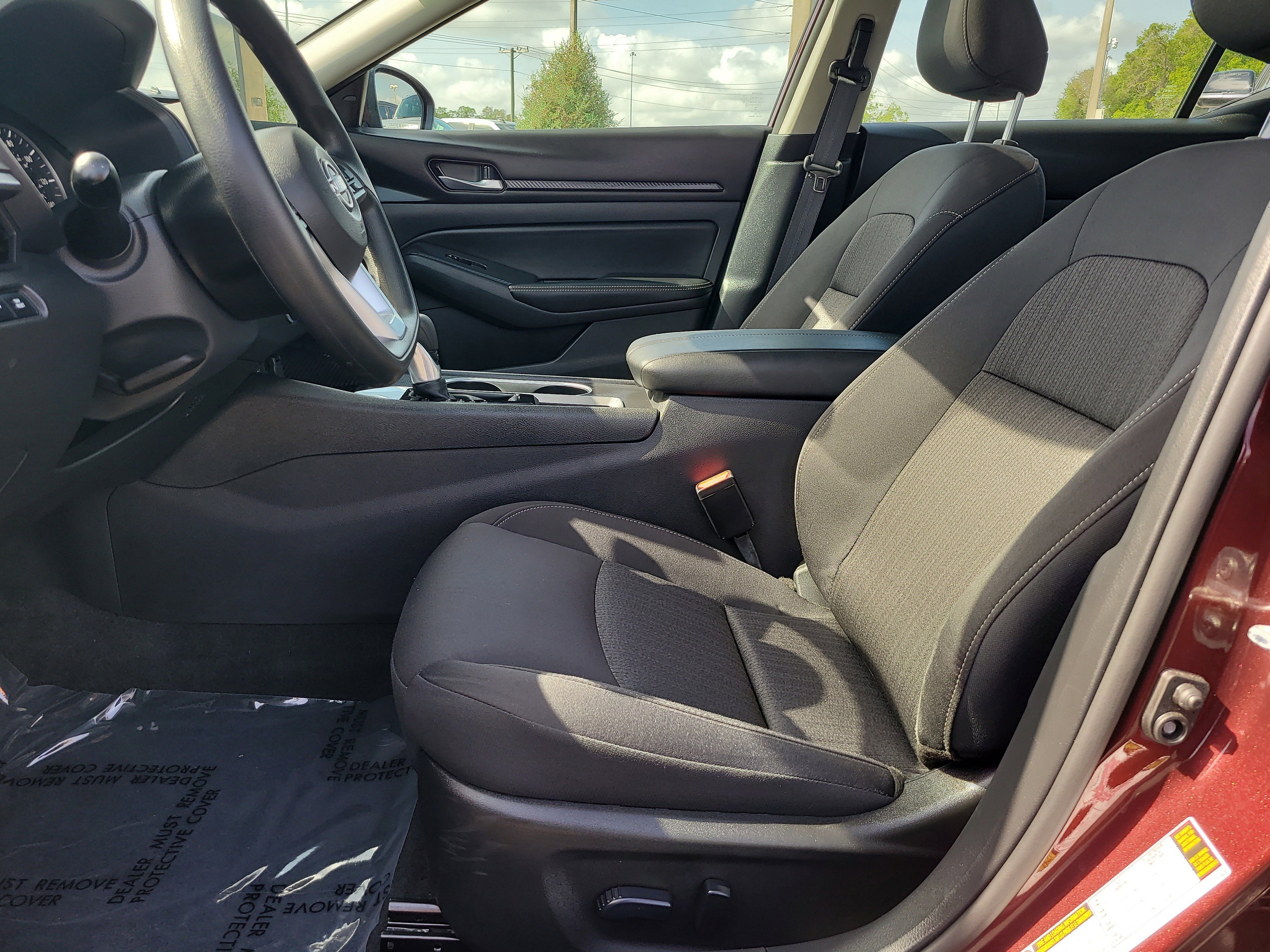 Used 2025 Nissan Altima 2.5 SV w/ SV Special Edition Package image 16