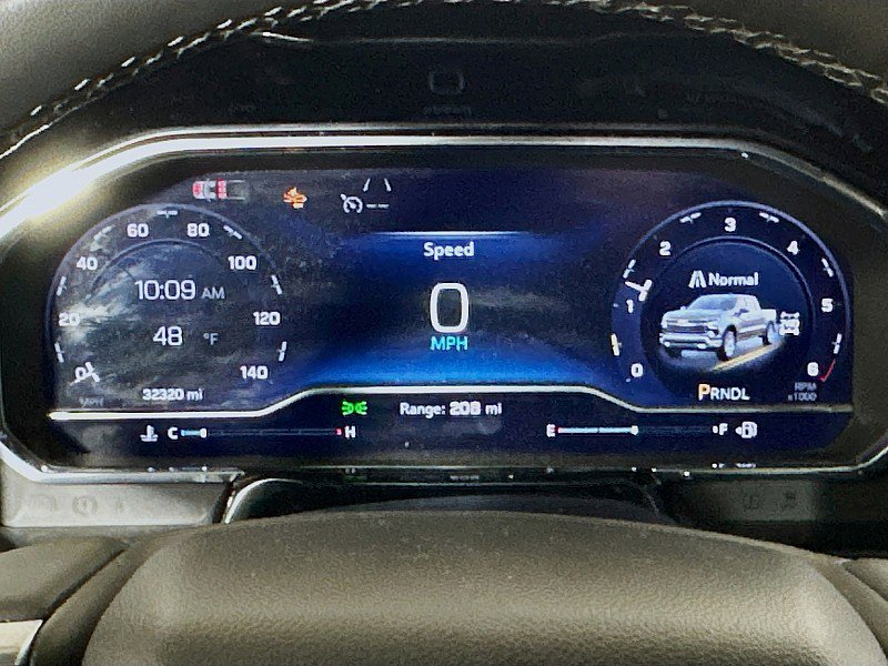 Used 2025 Chevrolet Silverado 1500 LT image 13