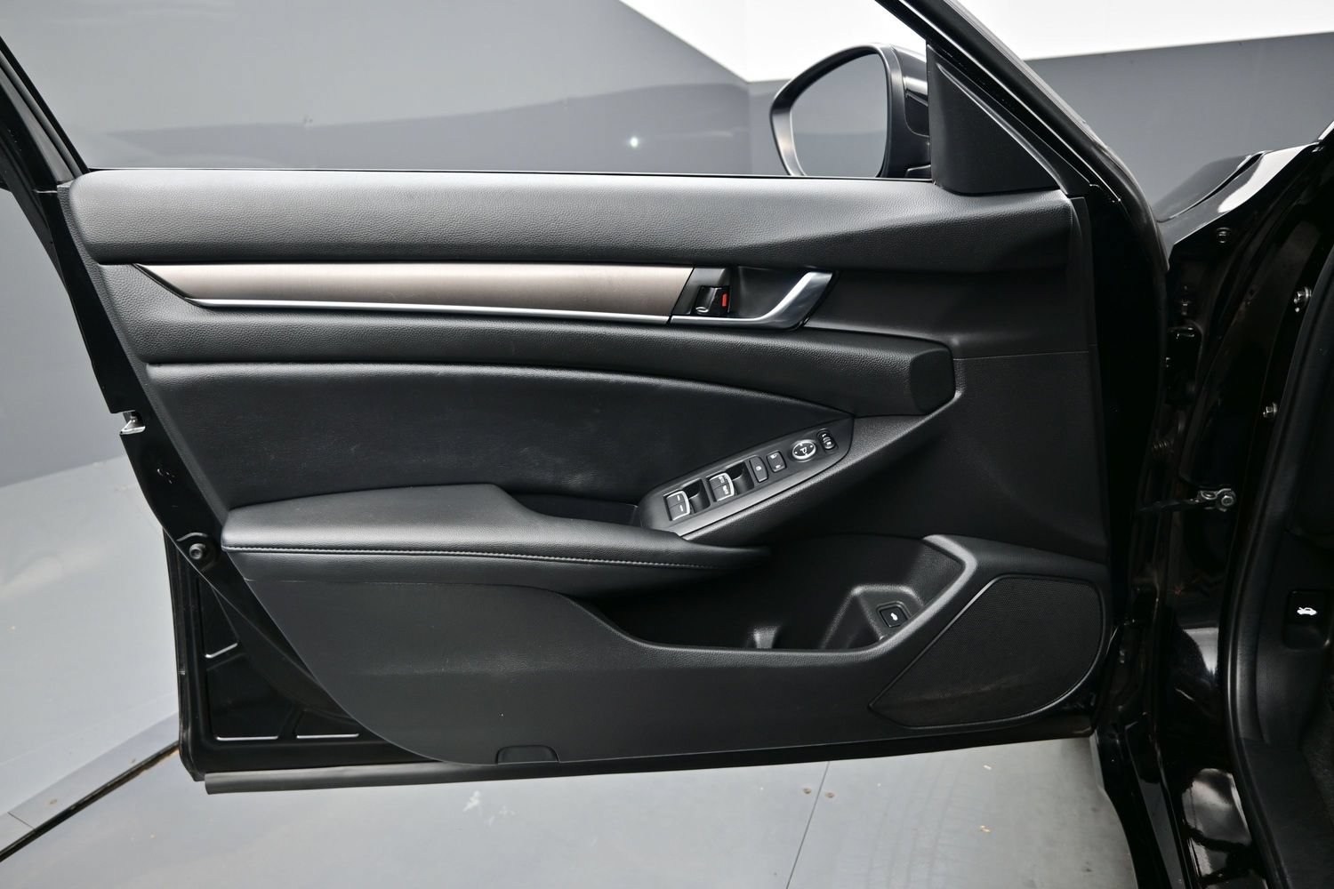 Used 2022 Honda Accord LX image 12