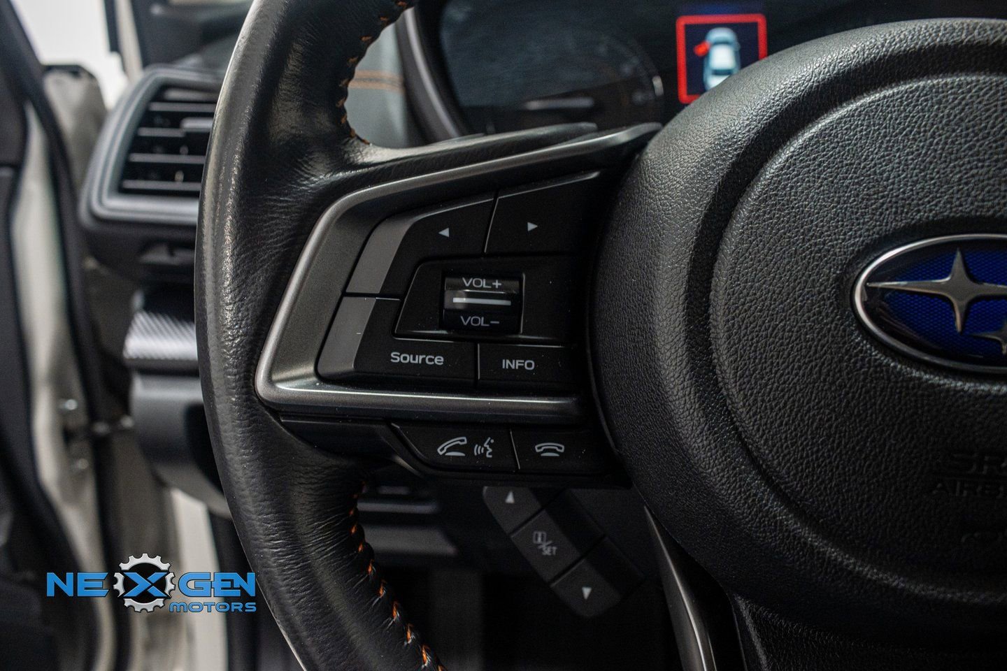 Used 2020 Subaru Crosstrek 2.0i Premium w/ Moonroof Package 2 image 16