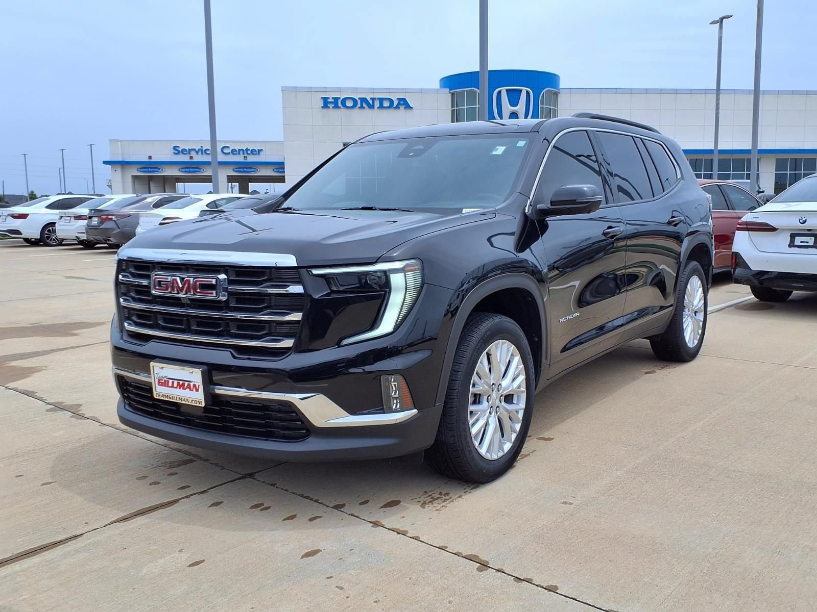 Used 2025 GMC Acadia Elevation w/ Elevation Premium Package FWD image 4