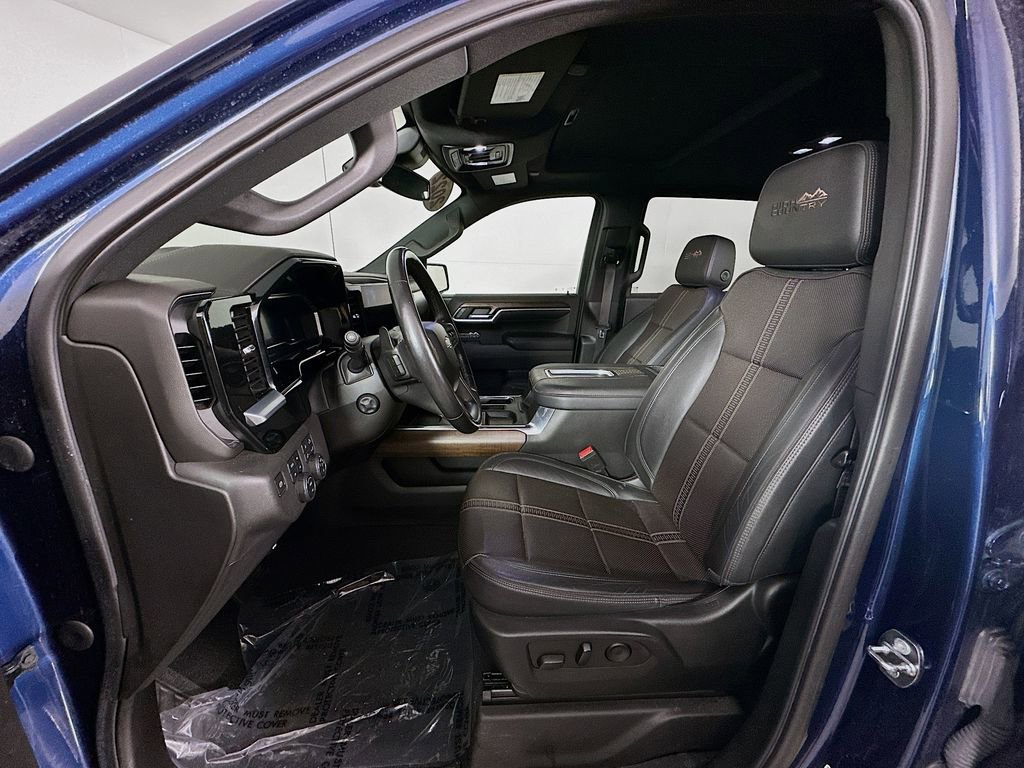 Used 2022 Chevrolet Silverado 1500 High Country w/ High Country Premium Package image 29