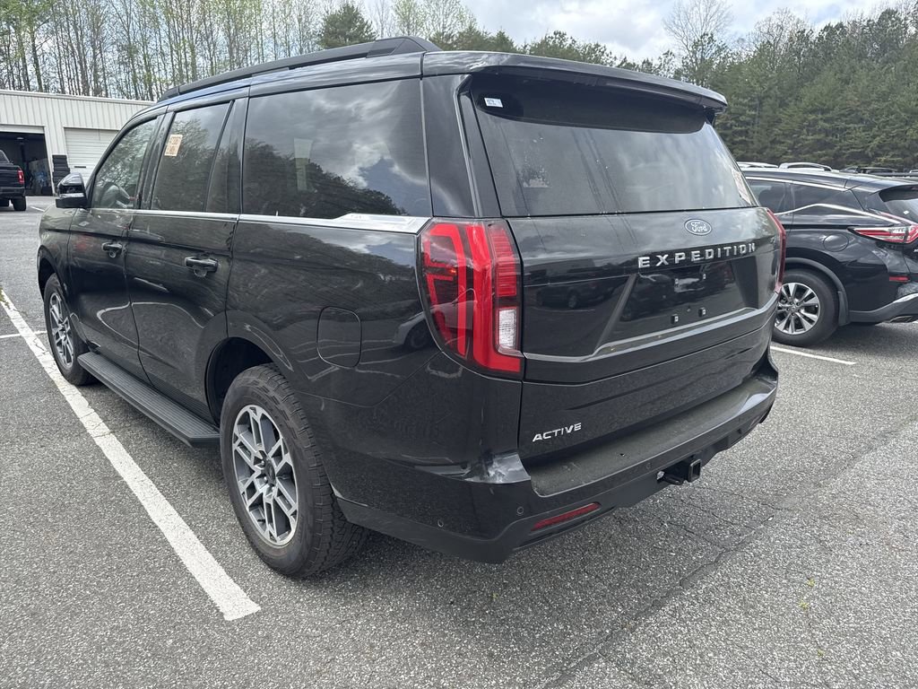 Used 2025 Ford Expedition Active AWD/4WD image 38