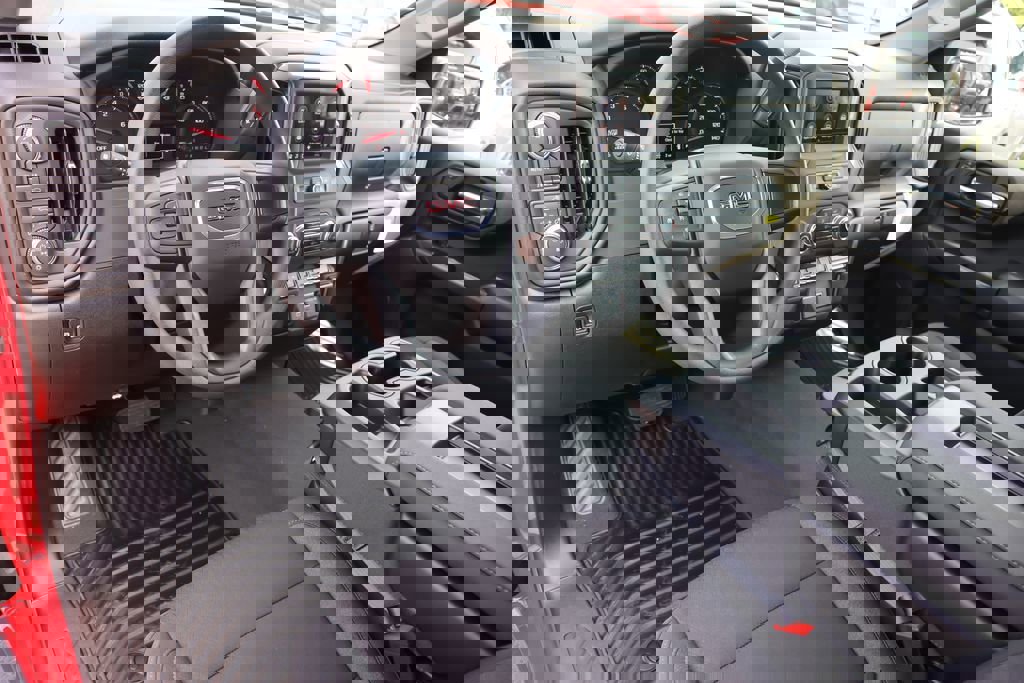 New 2025 GMC Sierra 1500 Pro w/ Graphite Edition image 7