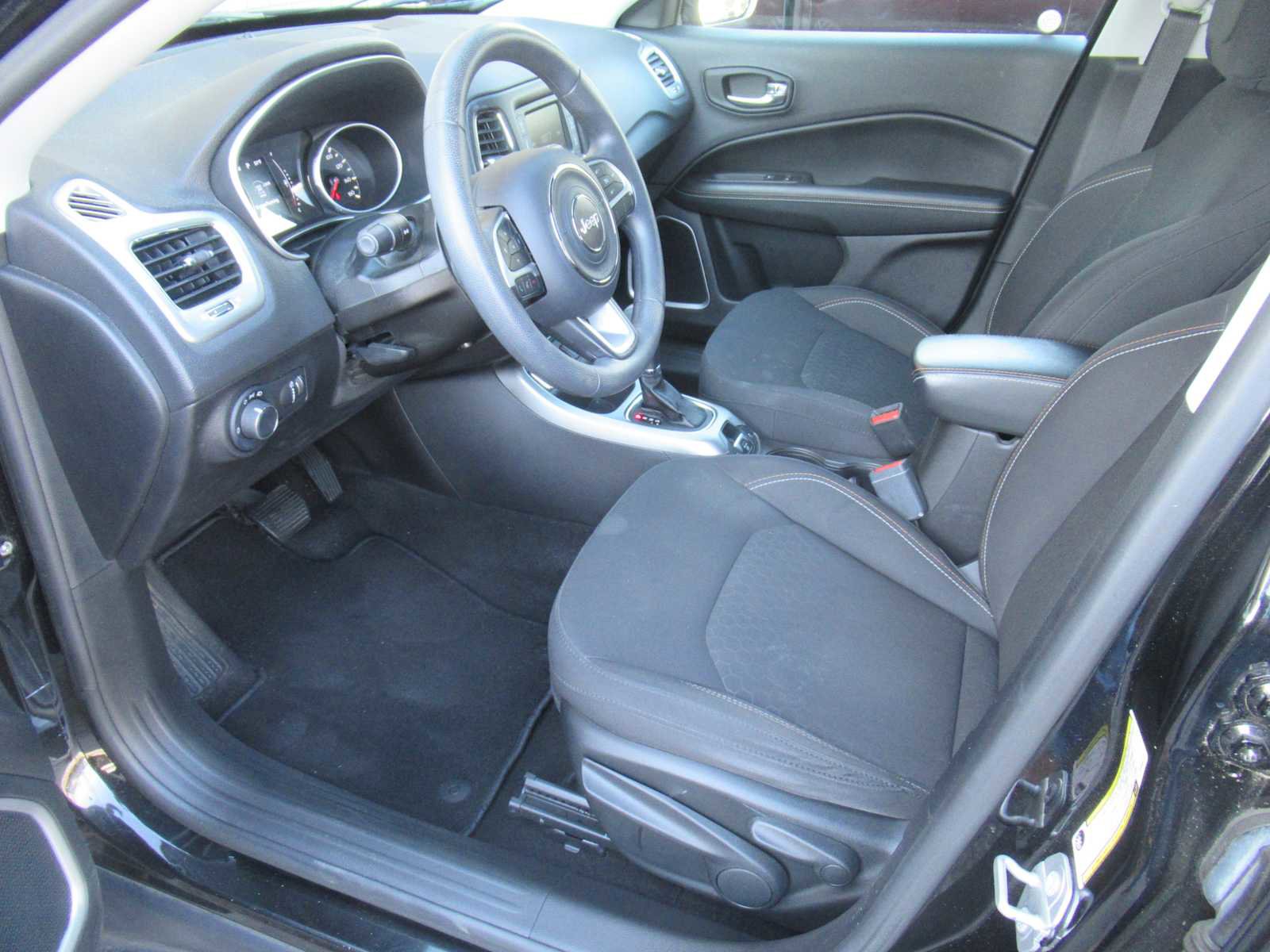 Used 2018 Jeep Compass Sport image 14