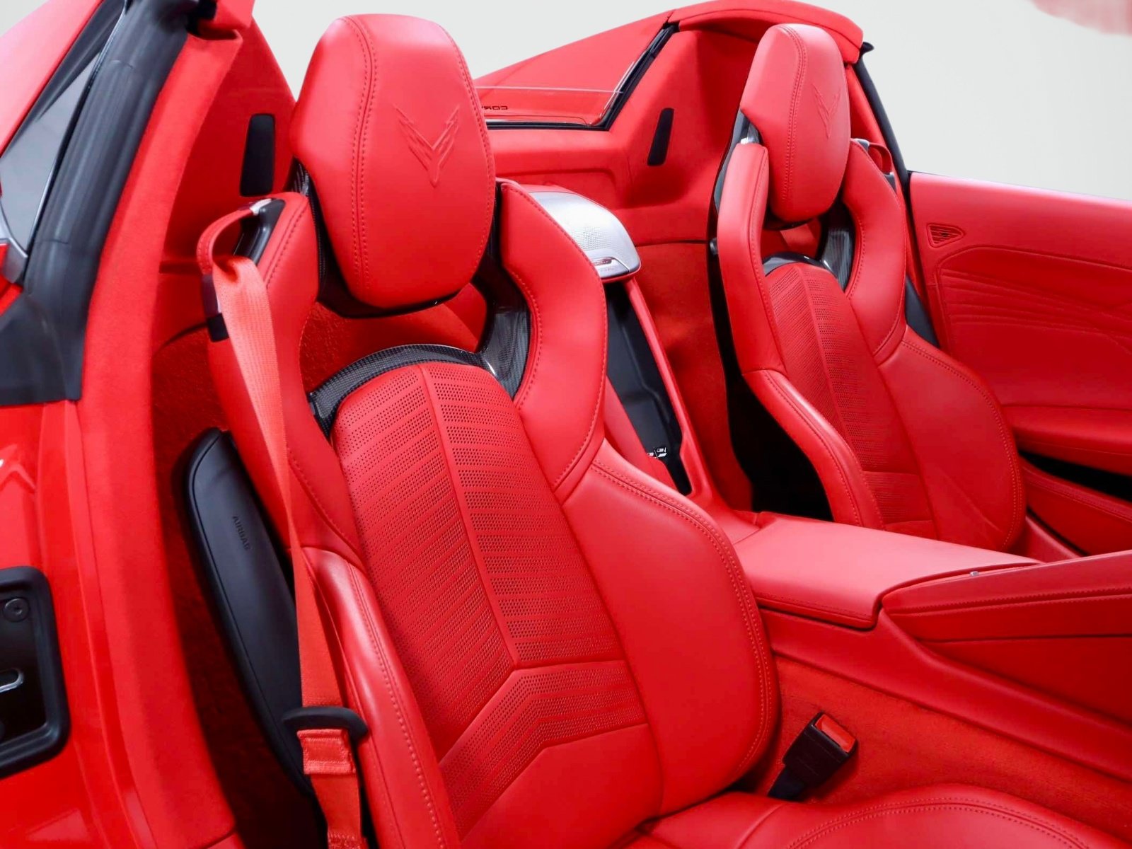 Used 2024 Chevrolet Corvette Z06 RWD image 14
