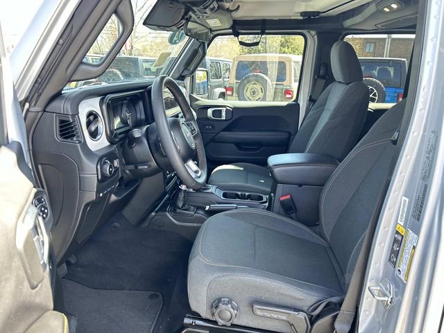 Used 2024 Jeep Wrangler Unlimited Sahara AWD/4WD image 12