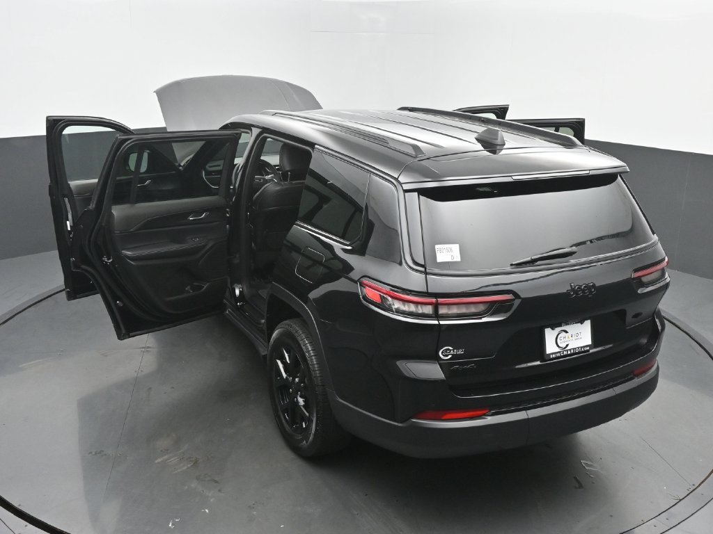 Used 2025 Jeep Grand Cherokee L Altitude AWD/4WD image 66