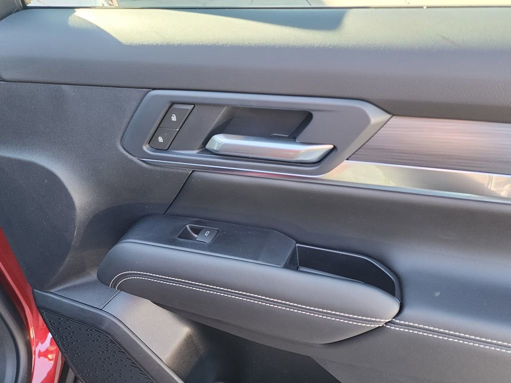 New 2026 GMC Terrain Elevation FWD image 36