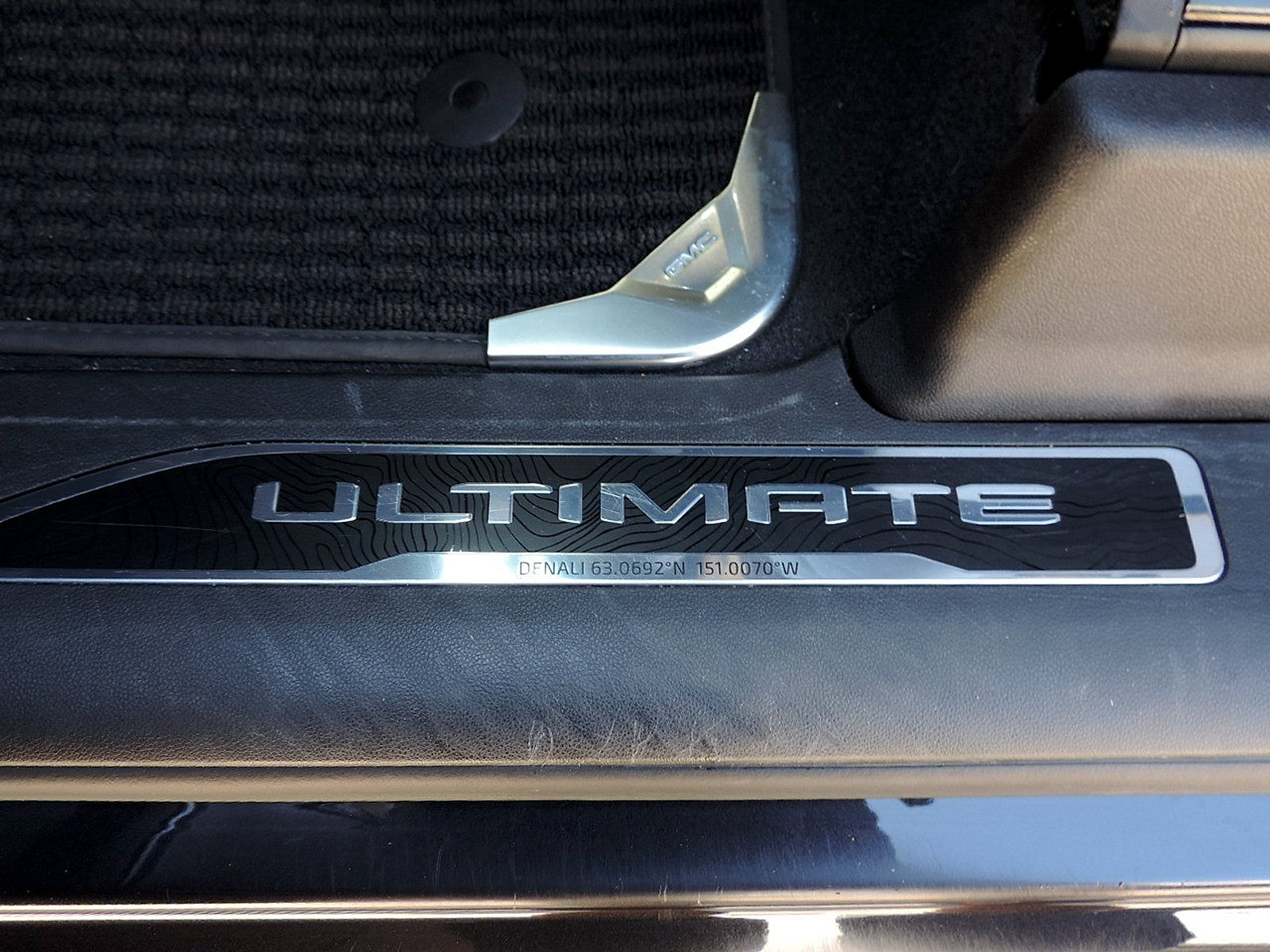 Certified 2024 GMC Sierra 1500 Denali Ultimate AWD/4WD image 24