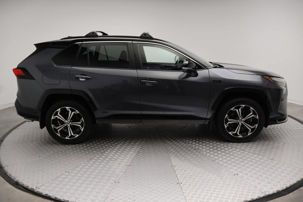Used 2023 Toyota RAV4 XSE w/ Weather Package AWD/4WD image 7