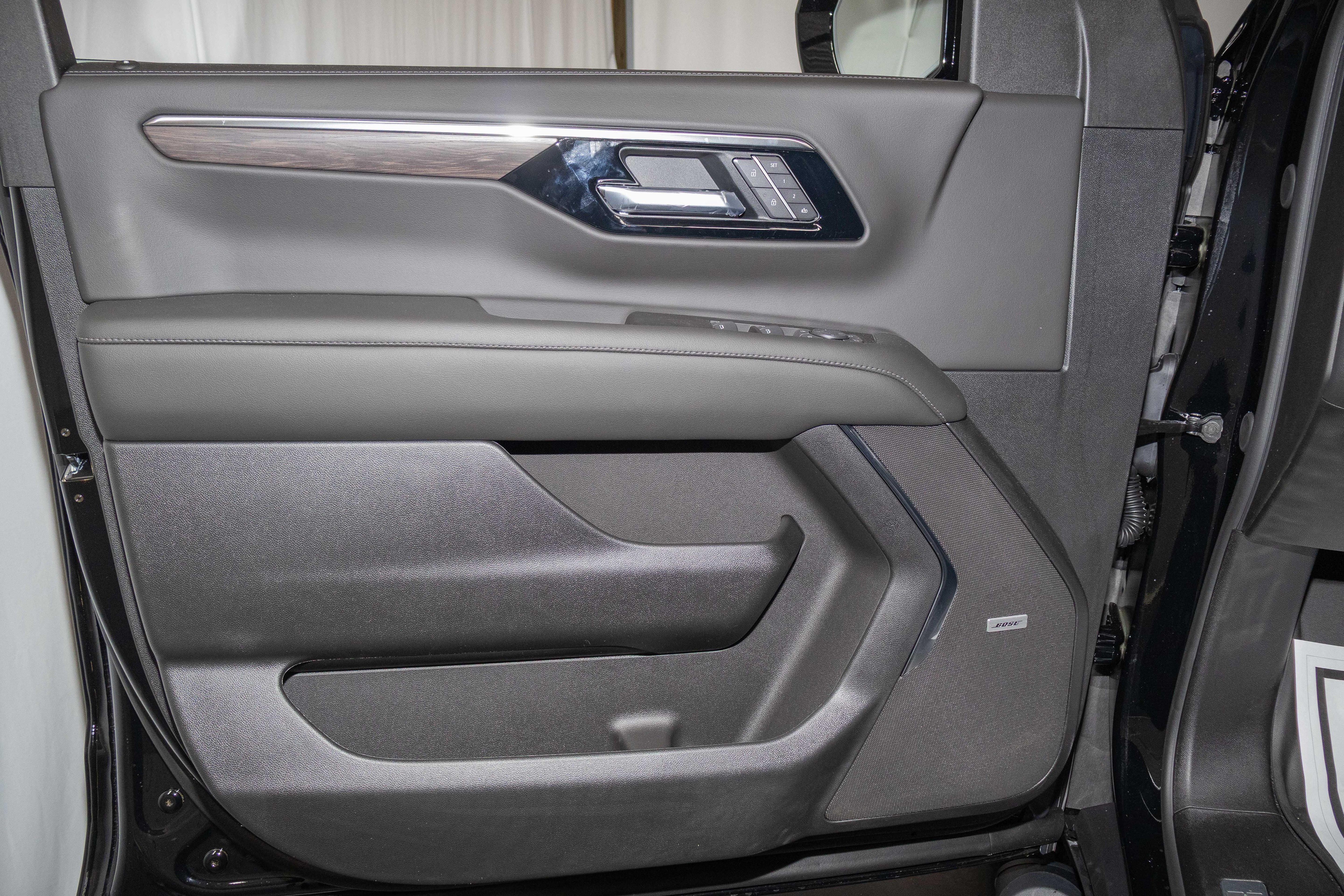 New 2026 Chevrolet Tahoe Z71 w/ Z71 Off-Road Package AWD/4WD image 7