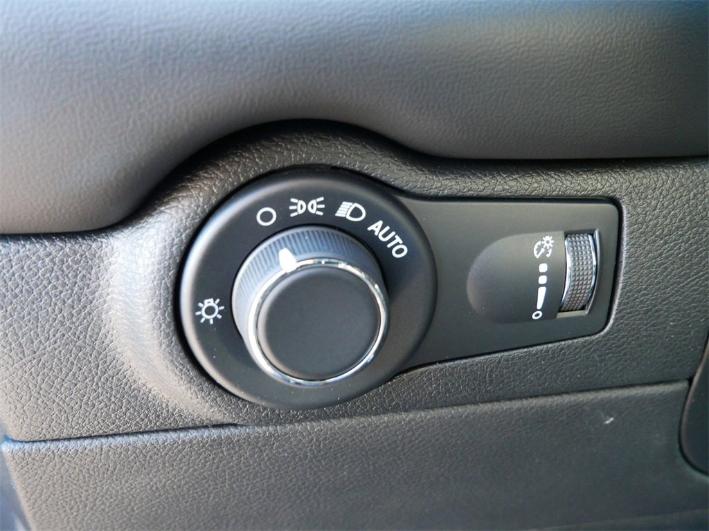 Used 2024 Dodge Durango GT image 21