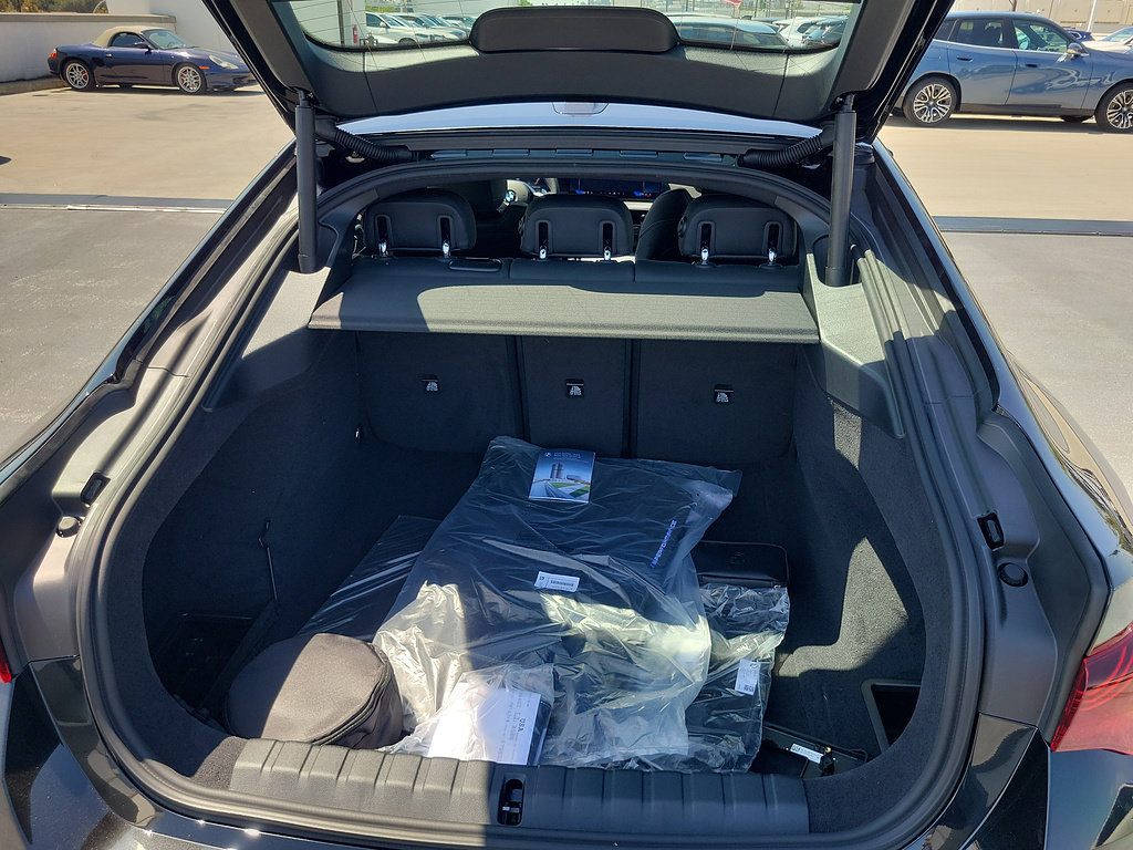 New 2026 BMW M440i w/ Premium Package RWD image 8