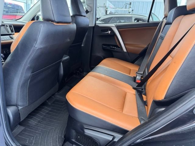 Used 2018 Toyota RAV4 Limited w/ Advanced Technology Package AWD/4WD image 11