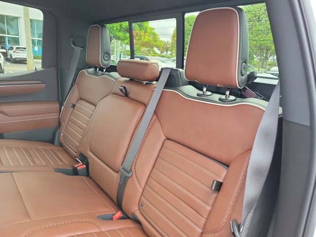 Used 2023 GMC Sierra 1500 Denali Ultimate image 12
