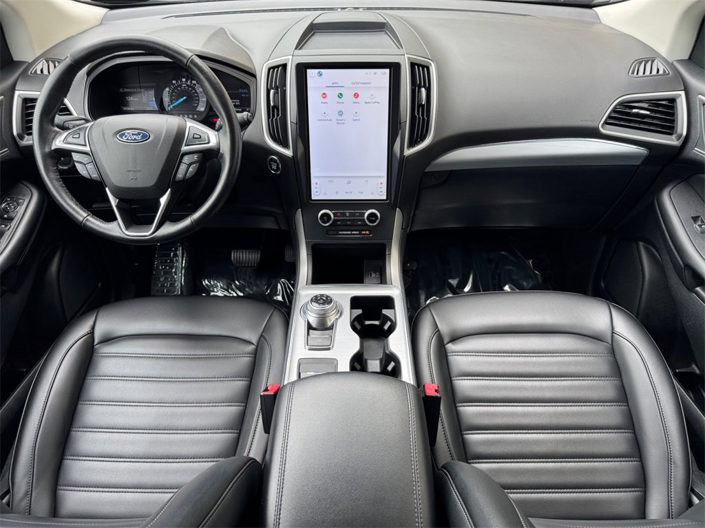 Used 2022 Ford Edge SEL image 16