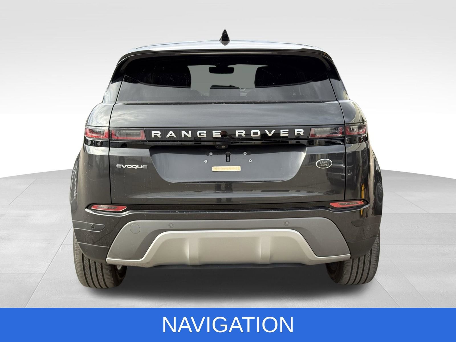 Used 2022 Land Rover Range Rover Evoque SE image 13