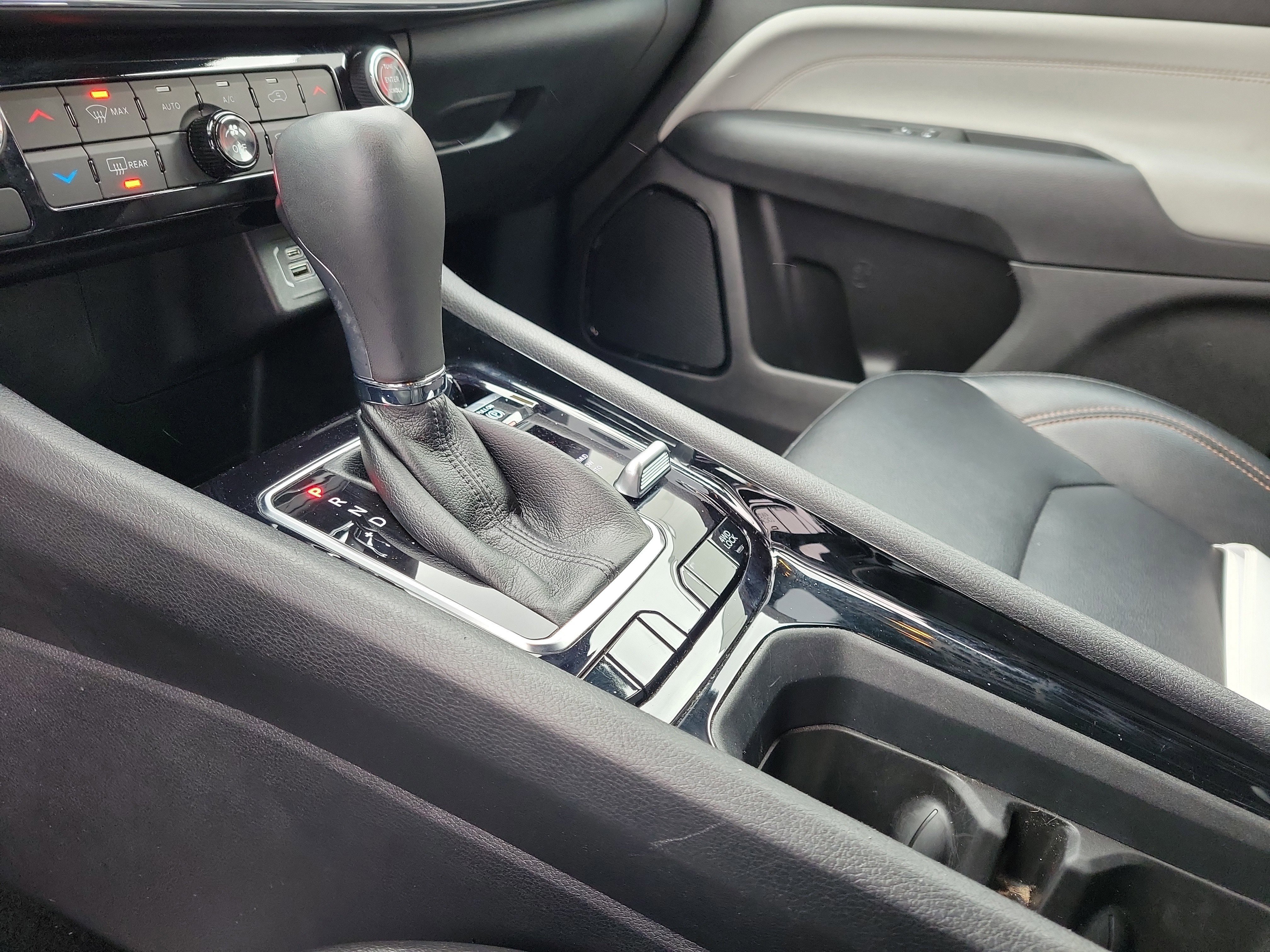 Used 2024 Jeep Compass Limited image 29