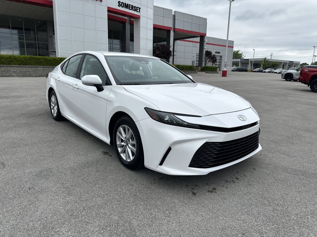 Certified 2025 Toyota Camry LE FWD image 3