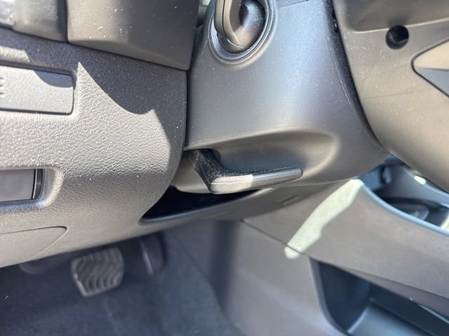 Used 2023 Nissan Rogue S AWD/4WD image 18