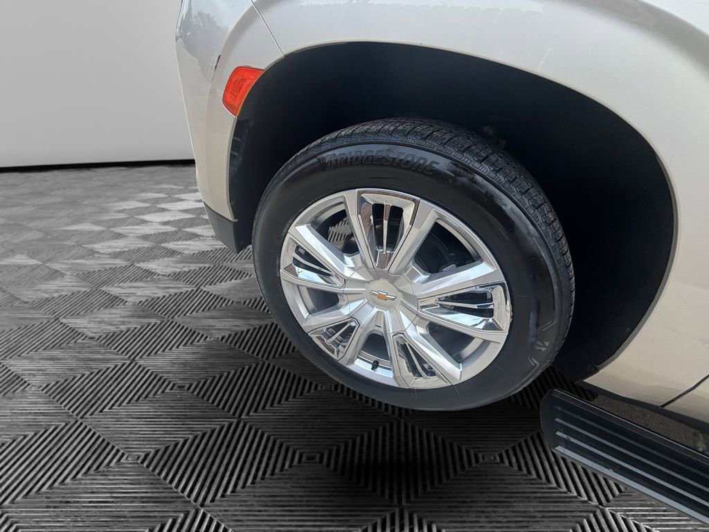 Used 2023 Chevrolet Tahoe High Country w/ Premium Package 2 image 14