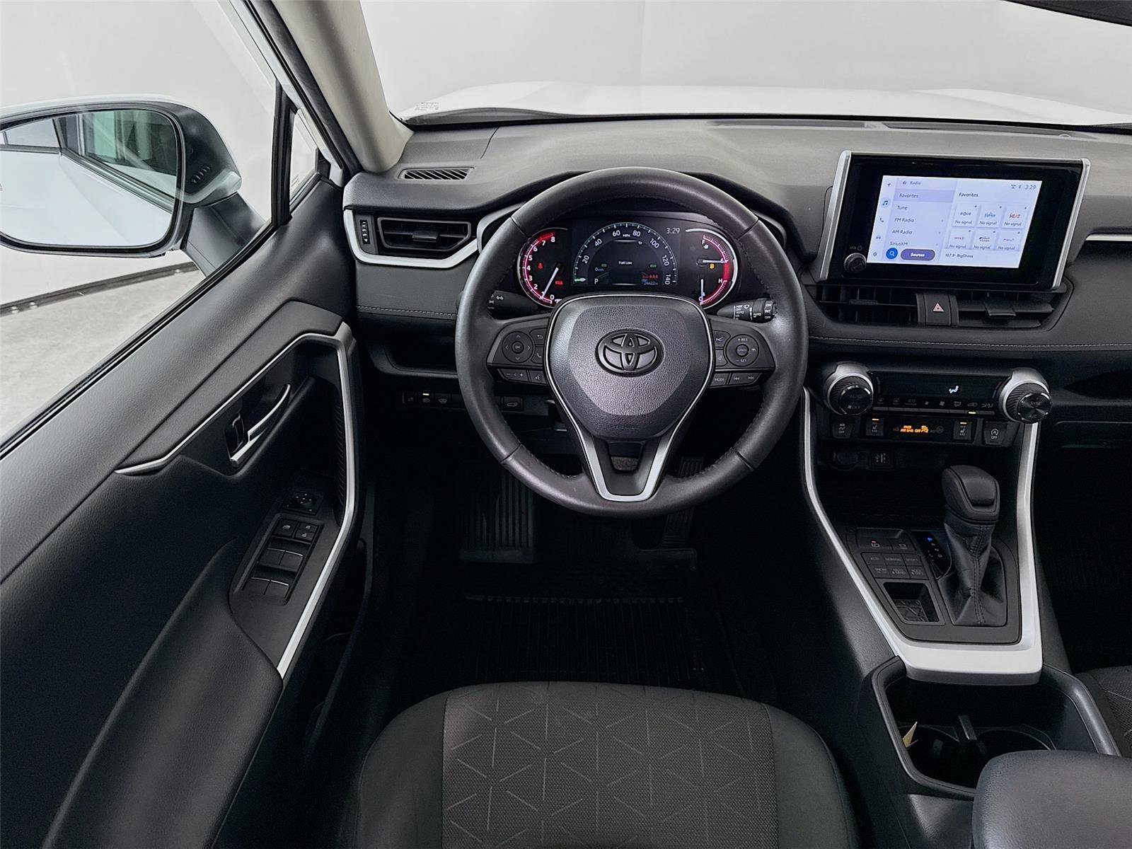 Used 2023 Toyota RAV4 XLE w/ Convenience Package image 23