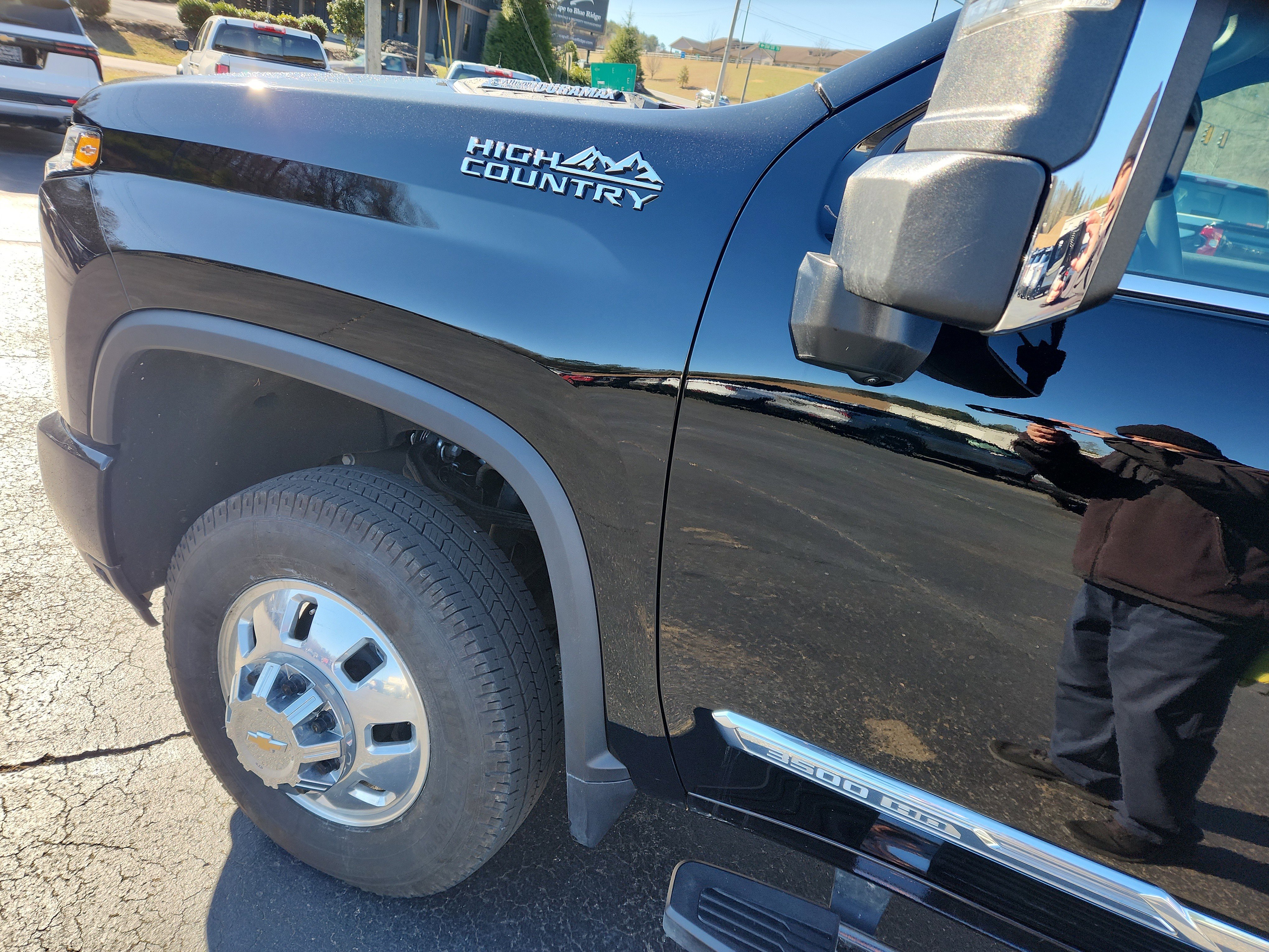 Used 2025 Chevrolet Silverado 3500 High Country w/ High Country Premium Package image 57