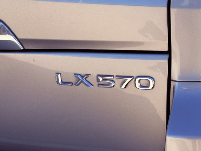 Used 2021 Lexus LX 570 4WD w/ Sport Package image 20